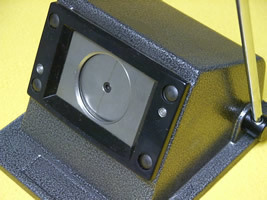 HEAVY DUTY CIRCLE PHOTO BUTTON DIE CUTTER - 1.5¨ Diam.